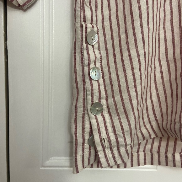 Tahari, Striped Linen Tunic with Collar and mother-of-pearl buttons, 1X - Picture 5 of 7